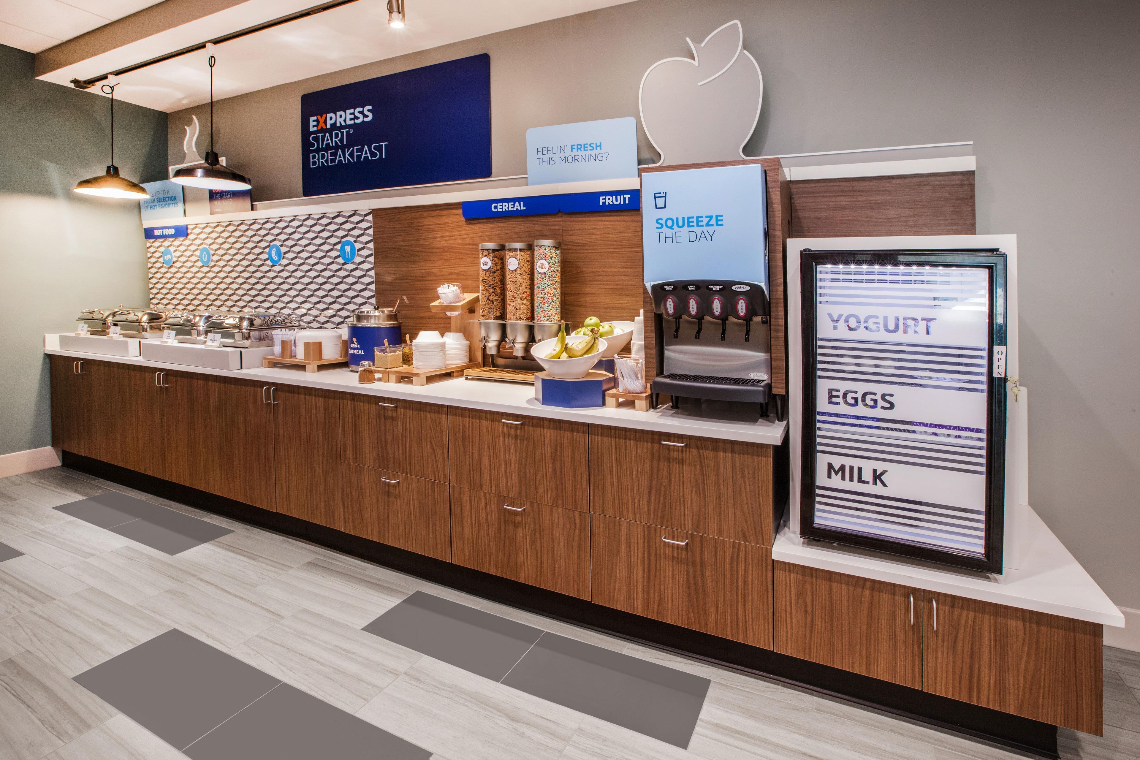 Holiday Inn Express & Suites Atlanta Perimeter Mall Hotel By Ihg Sandy Springs Zewnętrze zdjęcie
