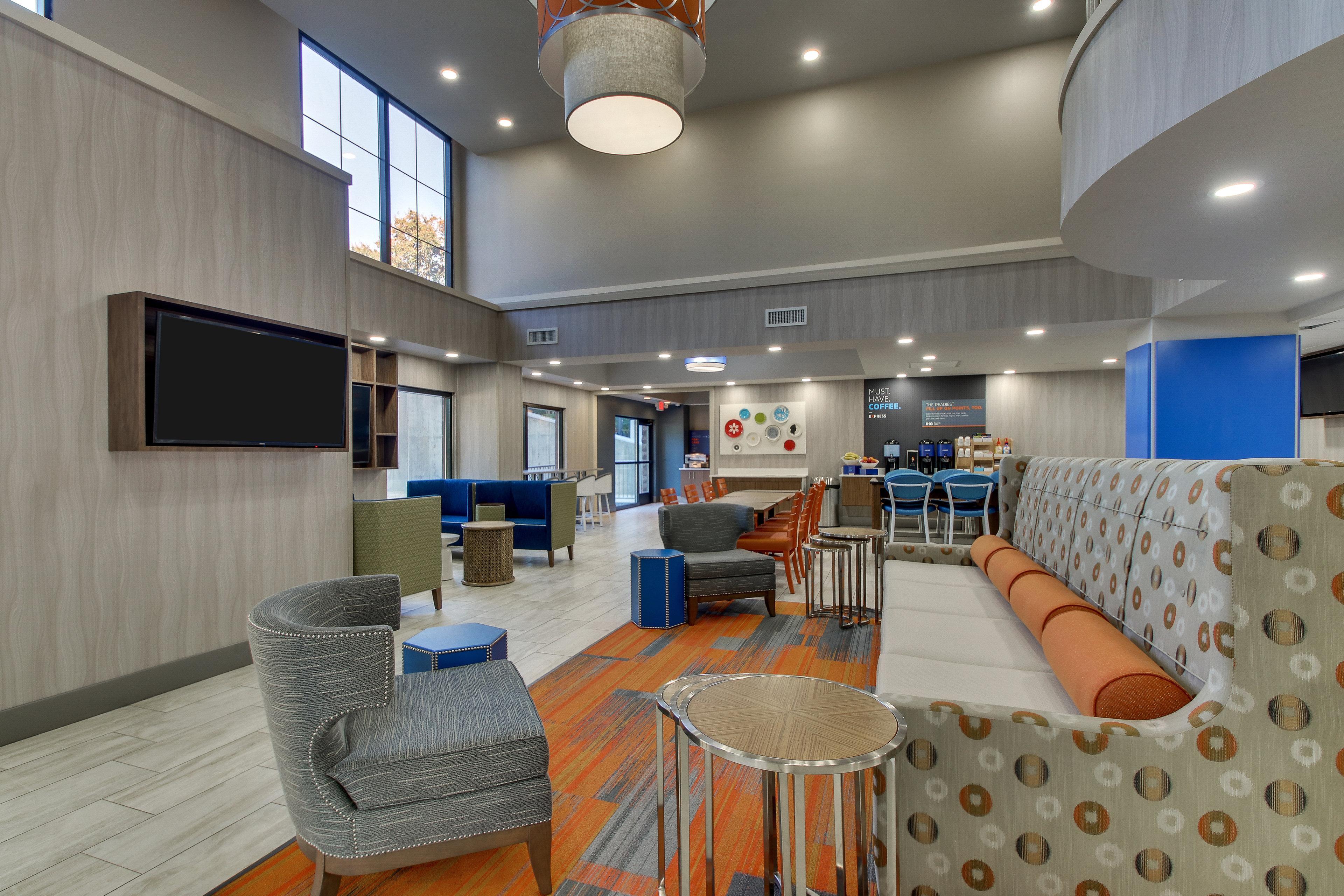 Holiday Inn Express & Suites Atlanta Perimeter Mall Hotel By Ihg Sandy Springs Zewnętrze zdjęcie