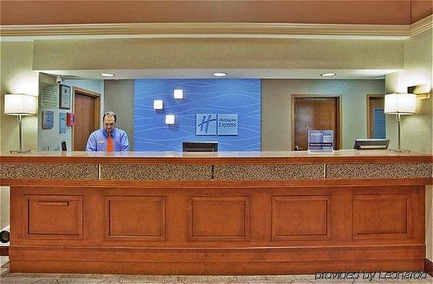 Holiday Inn Express & Suites Atlanta Perimeter Mall Hotel By Ihg Sandy Springs Wnętrze zdjęcie