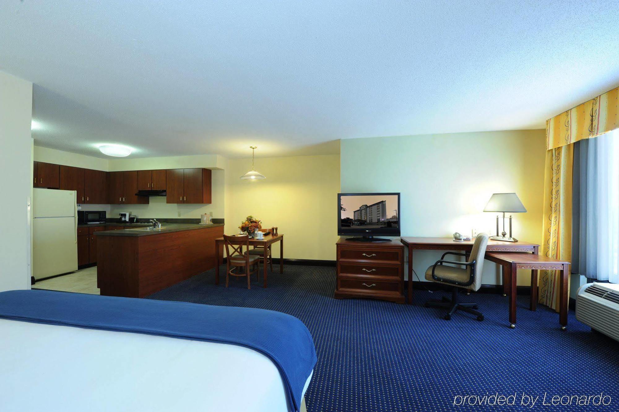 Holiday Inn Express & Suites Atlanta Perimeter Mall Hotel By Ihg Sandy Springs Pokój zdjęcie