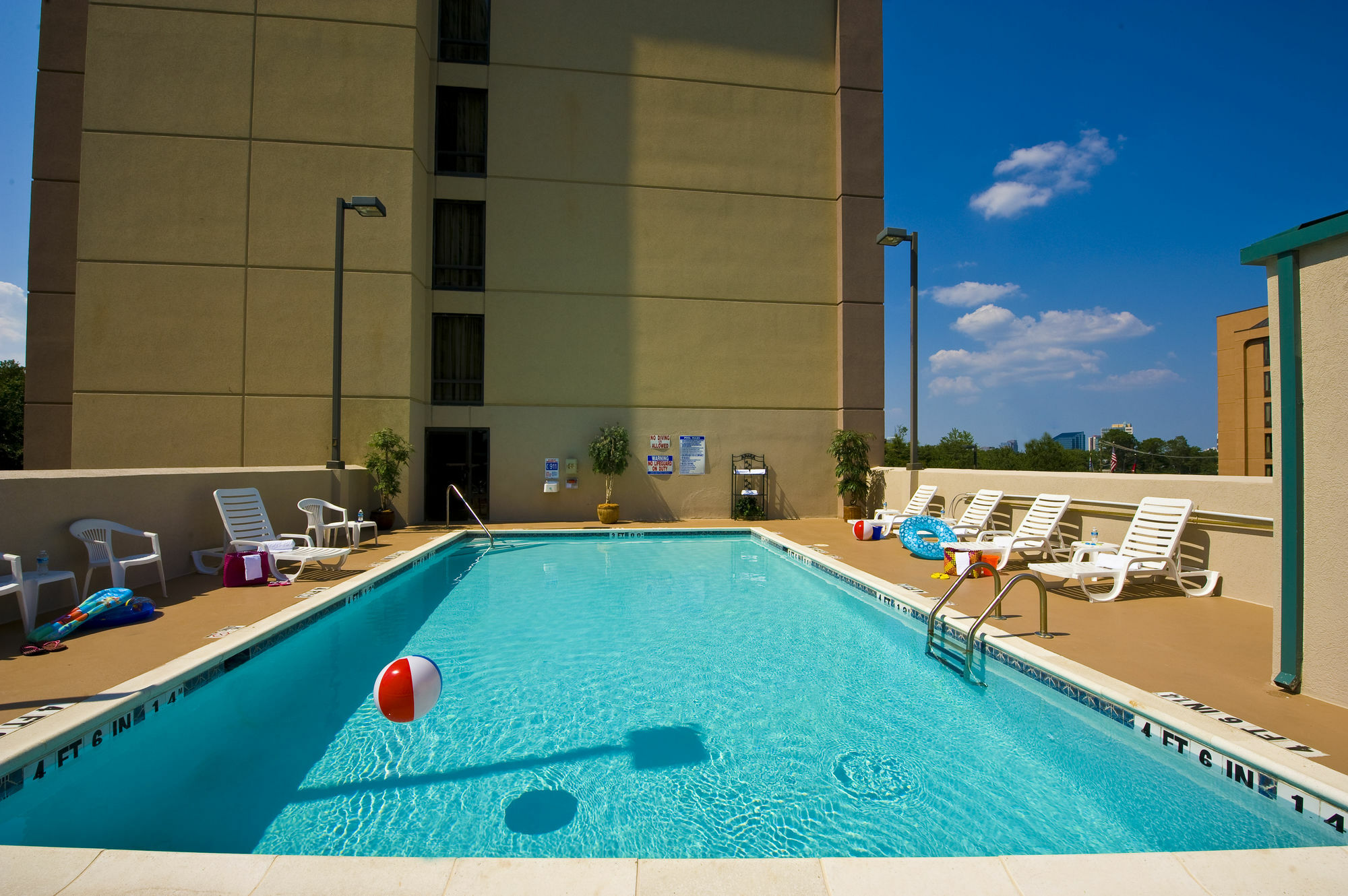 Holiday Inn Express & Suites Atlanta Perimeter Mall Hotel By Ihg Sandy Springs Udogodnienia zdjęcie