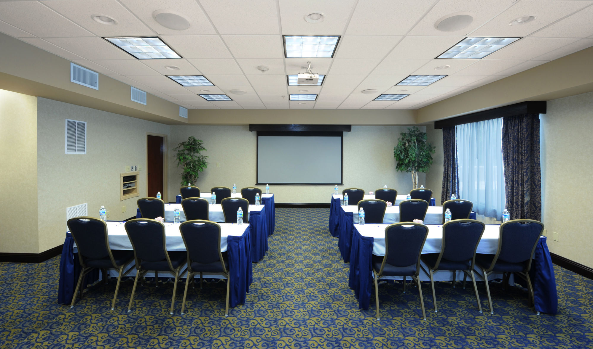 Holiday Inn Express & Suites Atlanta Perimeter Mall Hotel By Ihg Sandy Springs Zewnętrze zdjęcie